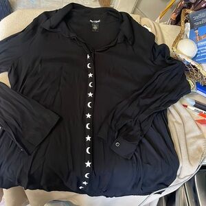Hot Topic long sleeve button with moons and stars